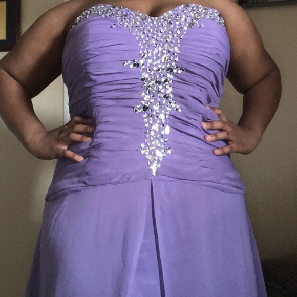 Prom dress, Formal gown - Picture 3 of 4
